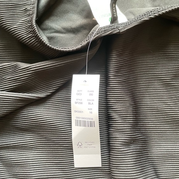 New J.Crew Scrunchie Classic Scoopneck 1-piece - Picture 7 of 9